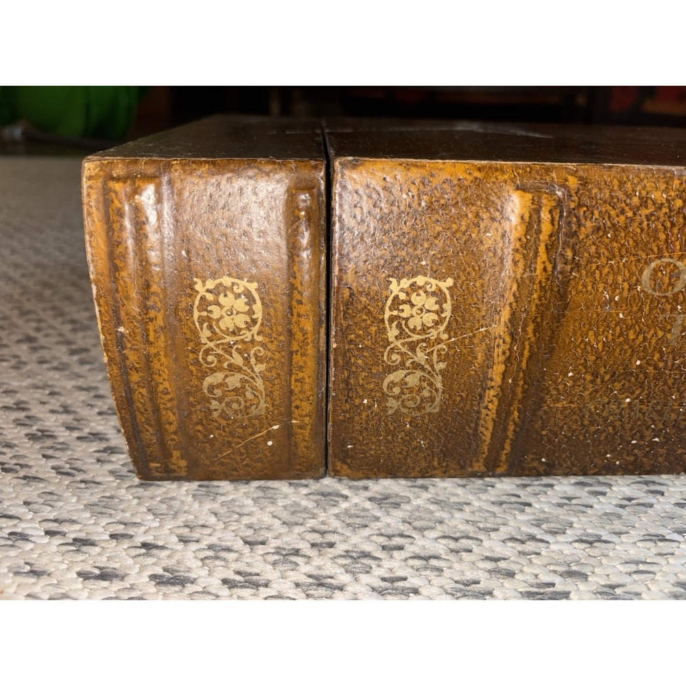 Large Wood Faux Book Box Oliver Twist By Charles Dickens Vintage Latch Buckle - Picture 3 of 16